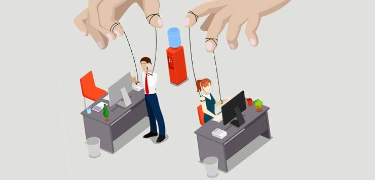 Micromanagement Signs & How to Stop in 5 Steps