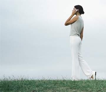 Mindful Tech Use vs. Digital Detox: Finding Balance