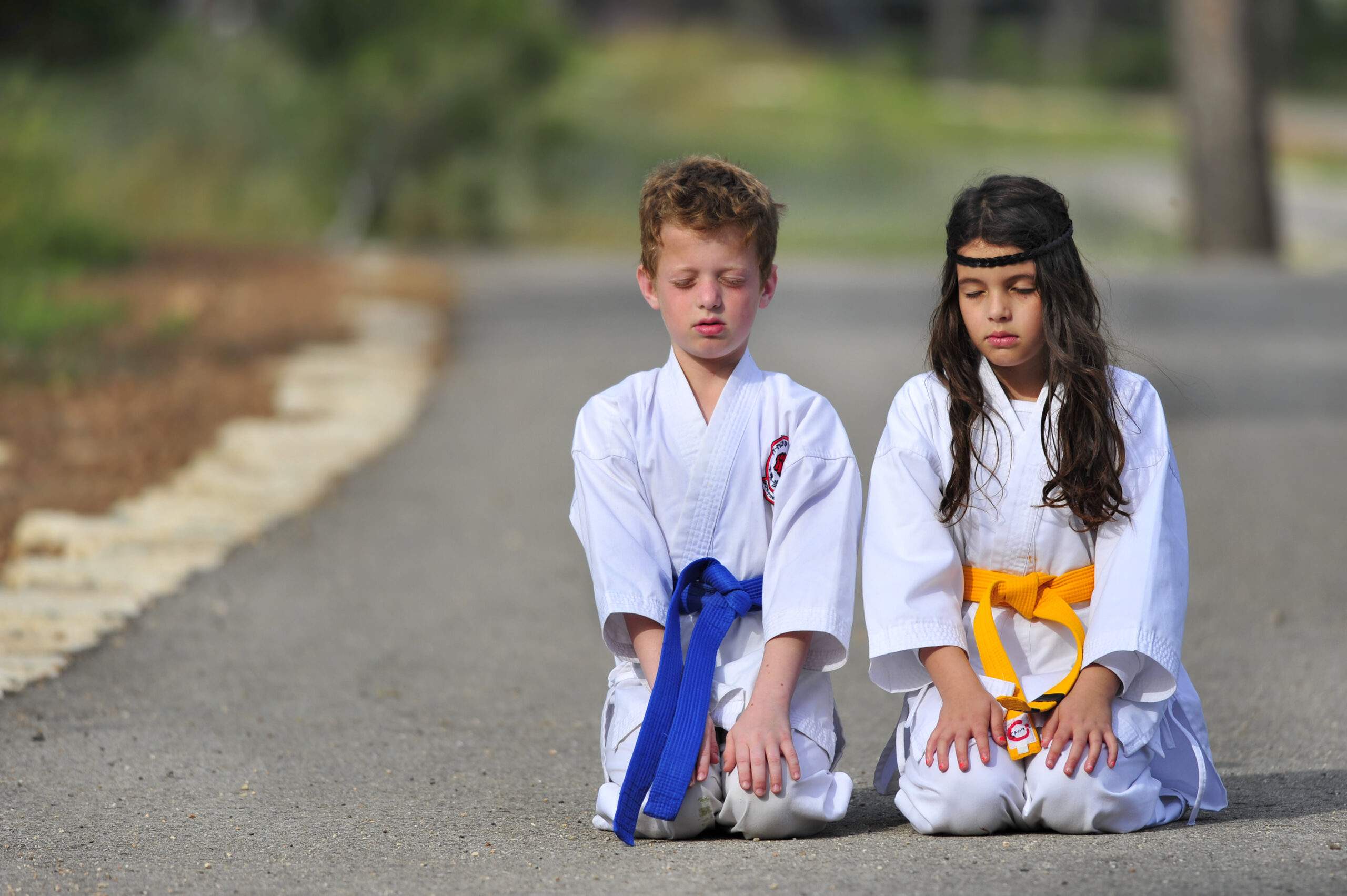 Mindfulness Criticism: Benefits vs. Social Impact